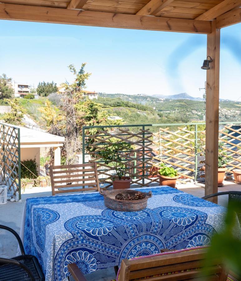 Cozy Studio In Dafnes Near To Heraklion Apartment Dhafnes Exterior photo